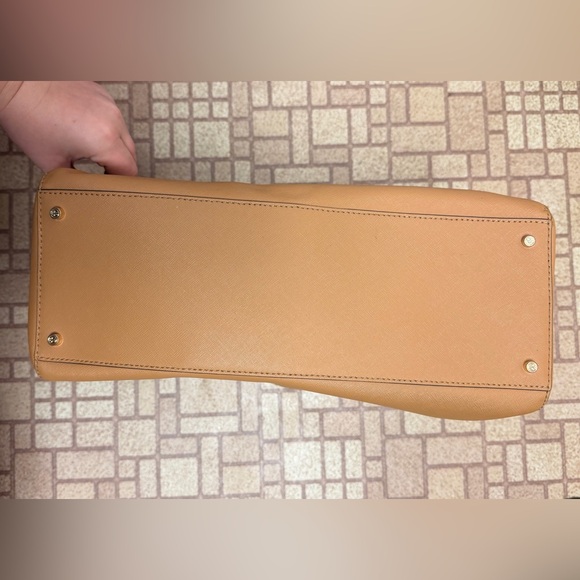 Tory Burch Brown Leather Tote and Wallet Set - Picture 2 of 5